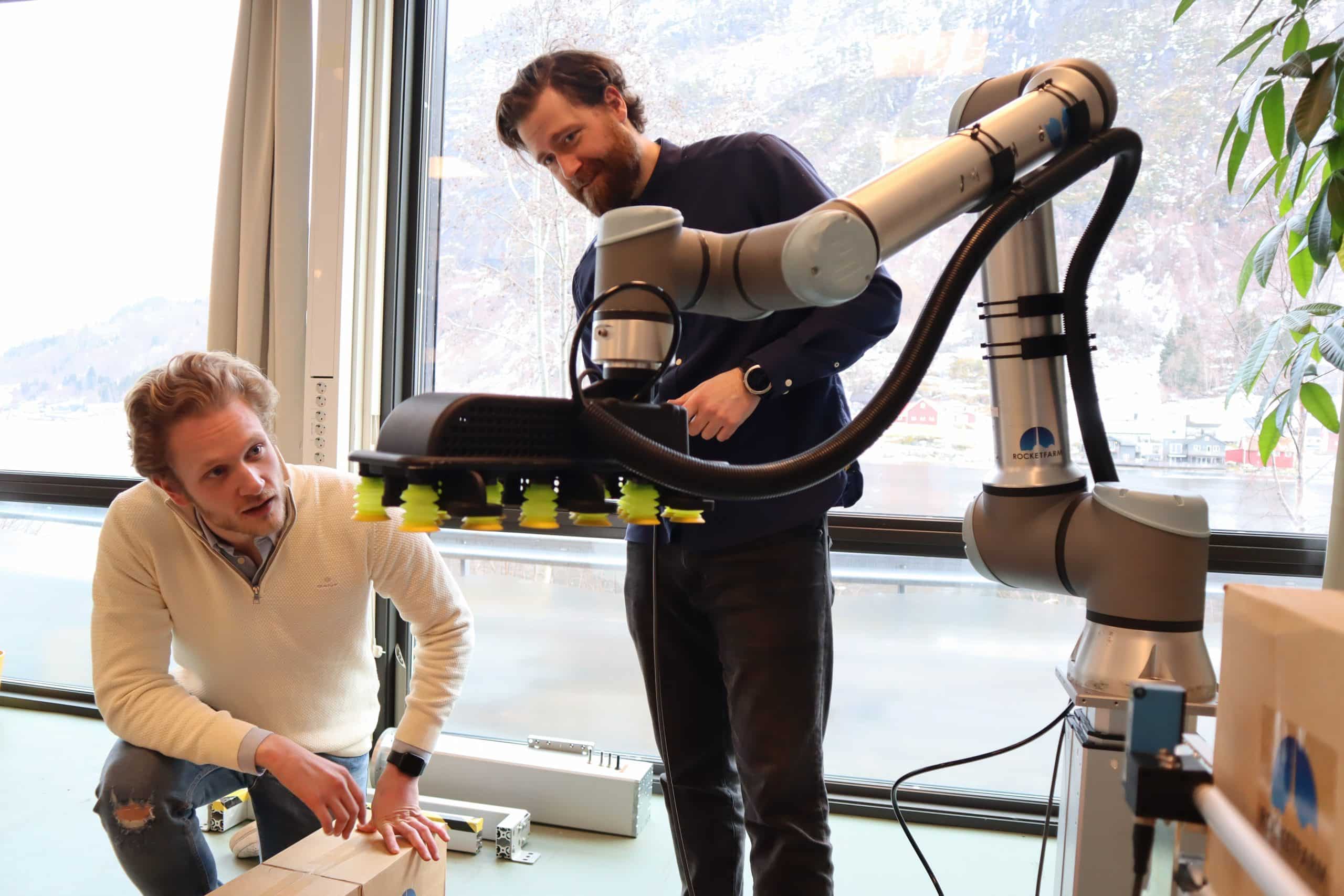 palletizing with OptiMove on UR robot